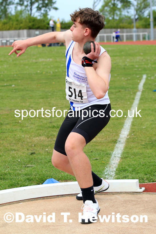 Men and Boys shot putt, 2022 North Eastern Track and Field Champs., Middlesbrough. David T. Hewitson/Sports for All Pics